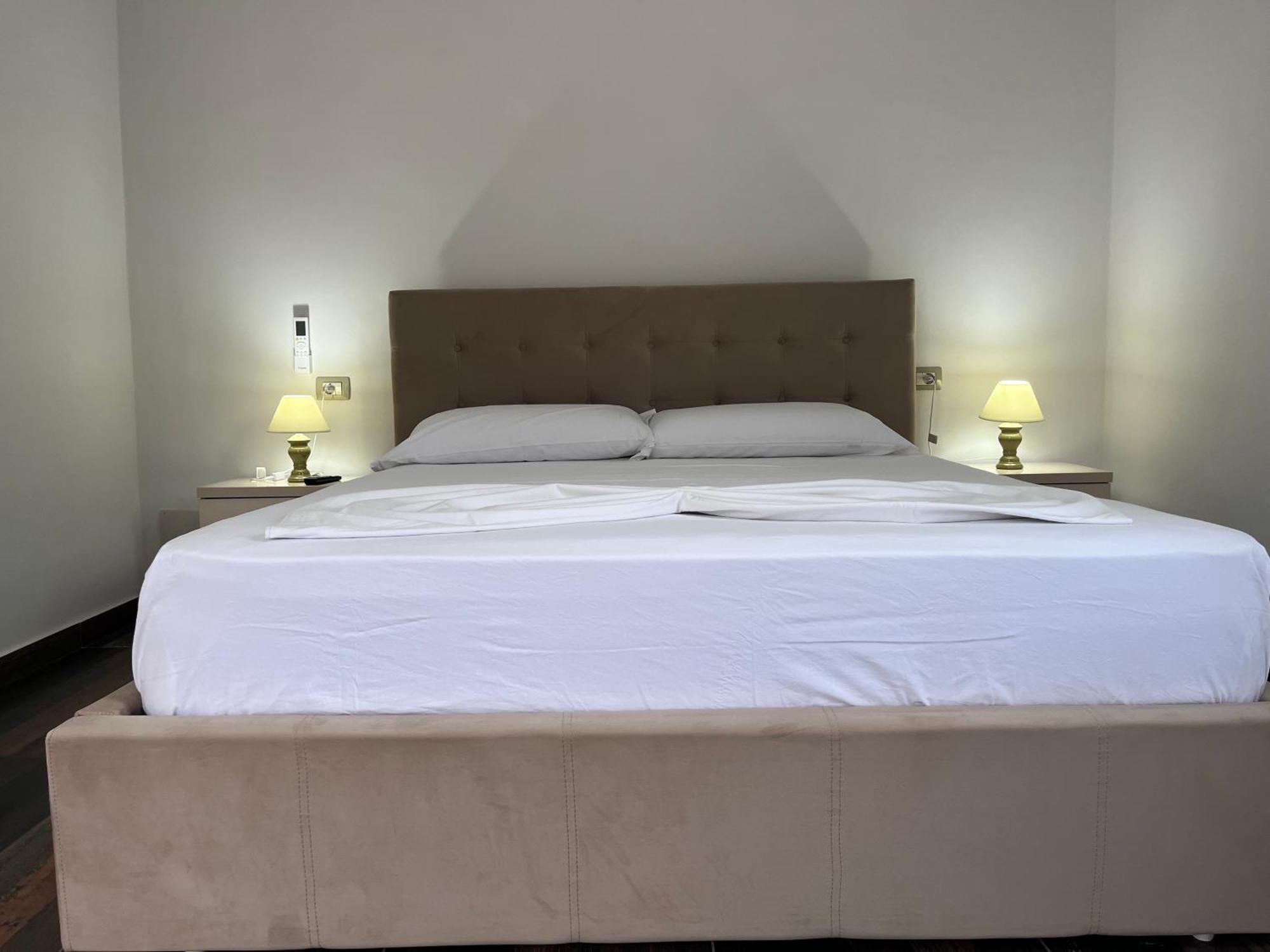 Villa Bailey Vlorë 外观 照片